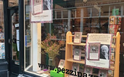 Katja de Bruin (VPRO-gids) over ‘De tuinen van Buitenzorg’: een rijk boek, dat dankzij Brokkens jaloersmakend elegante stijl weer een feest is voor zijn lezers.