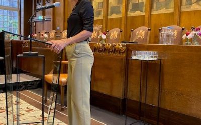 Staatssecretaris Gunay Uslu over de Gouden Ganzenveer voor Jan Brokken
